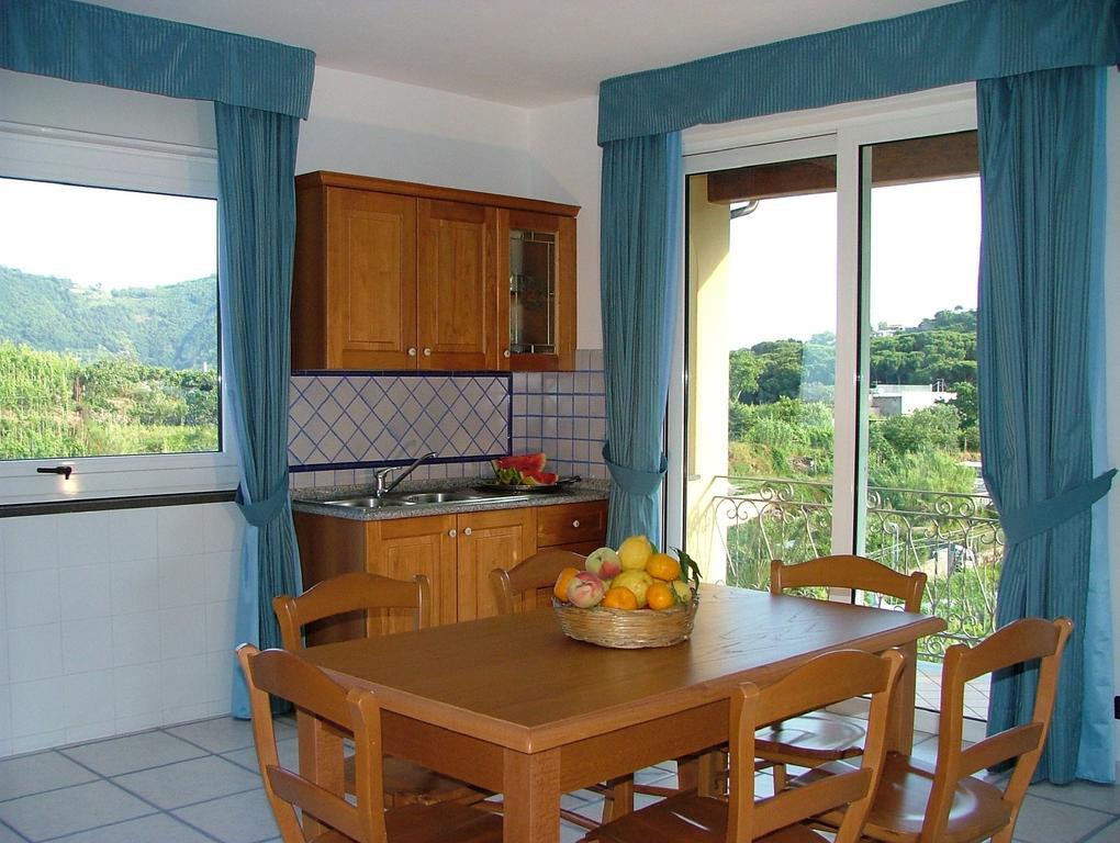Villa Rosalia Barano d'Ischia Bilik gambar