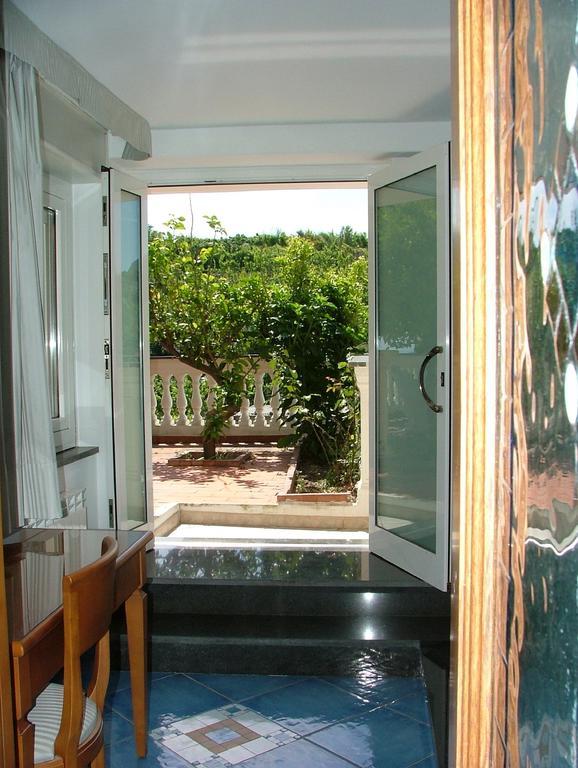 Villa Rosalia Barano d'Ischia Bilik gambar